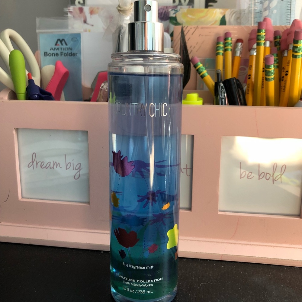 Bath & Body Works “Country Chic” Fragrance Mist